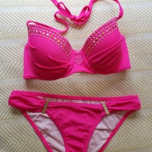 Victoria Secret - Hot Pink Bikini